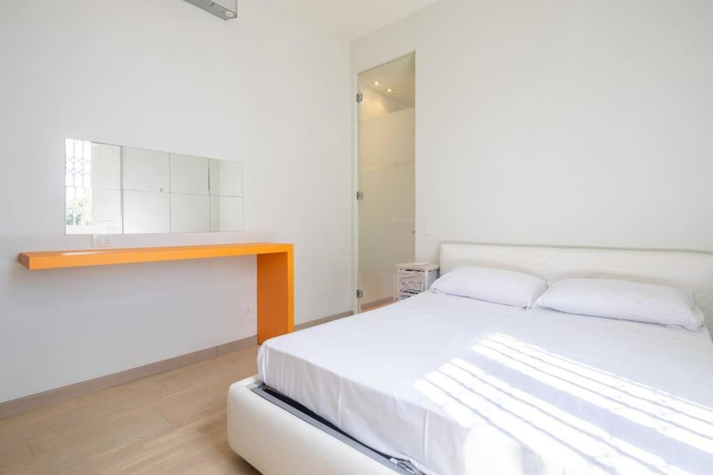 Small & Charming 1-Br Apt Флоренция Экстерьер фото