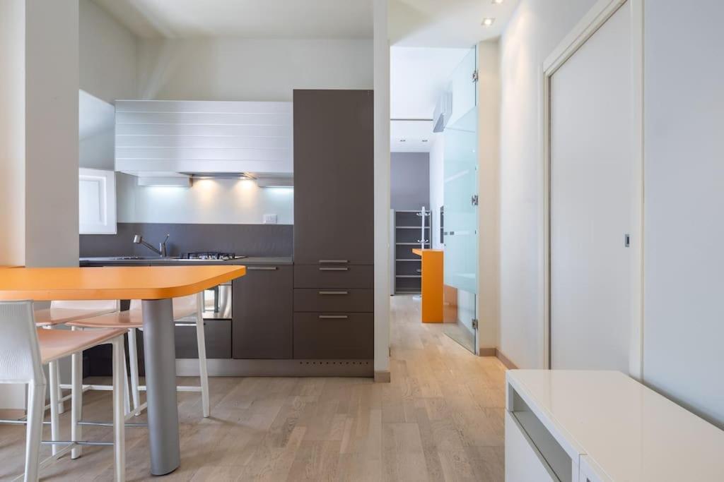 Small & Charming 1-Br Apt Флоренция Экстерьер фото